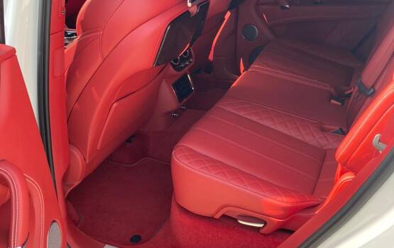 Bentley Bentayga rental in Dubai - CarHire24